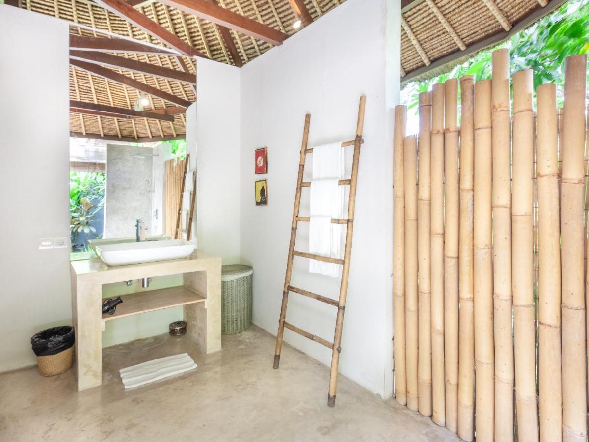Villa Kami Denpasar Exteriör bild